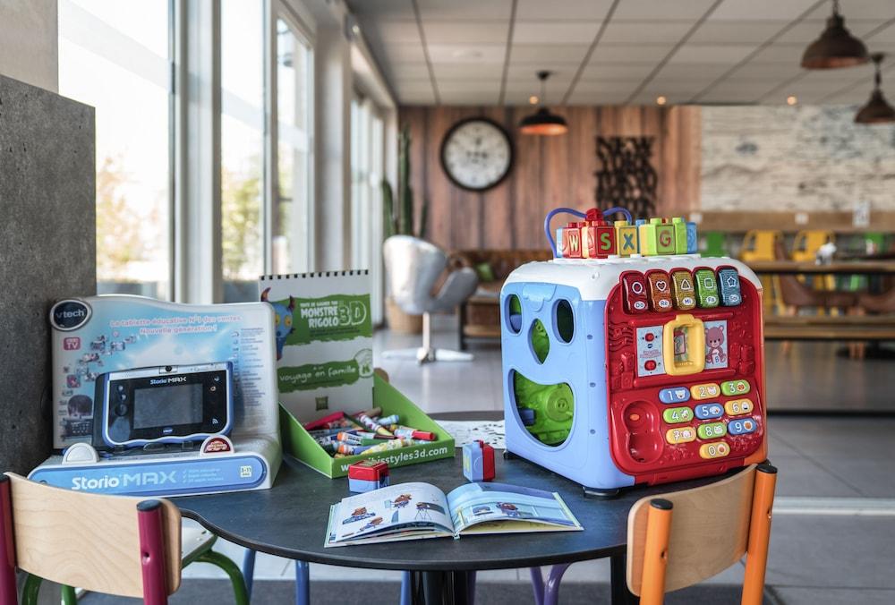 Ibis Styles Hyeres Rooftop & Spa Exterior foto