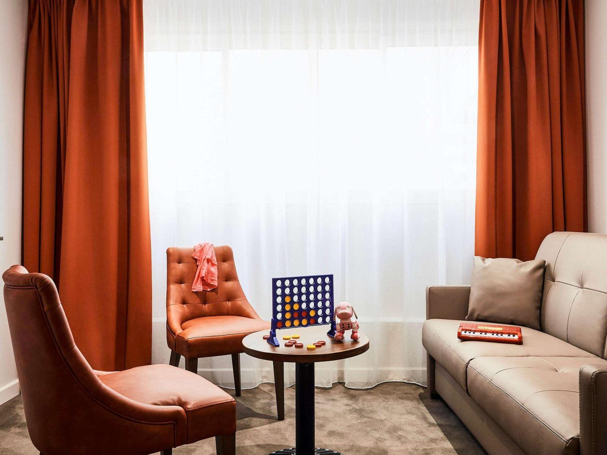 Ibis Styles Hyeres Rooftop & Spa Exterior foto